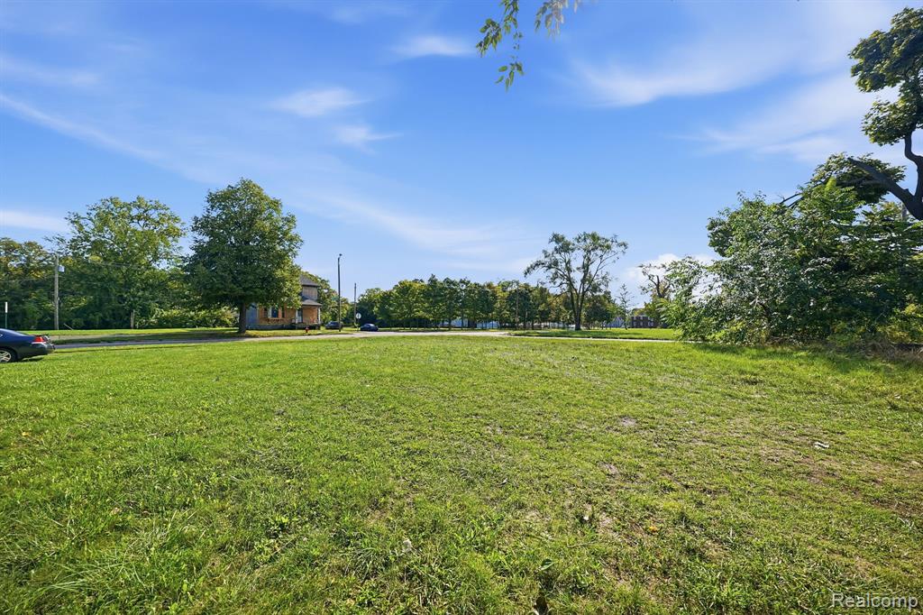 3403 Van Dyke Street Property Photo 24