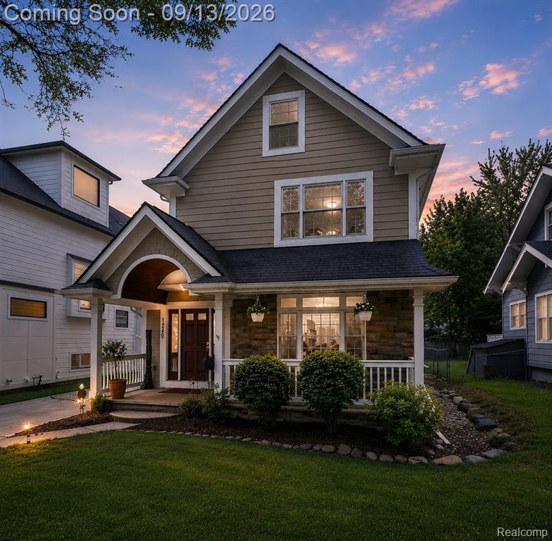 1240 Bird Avenue Property Photo 1