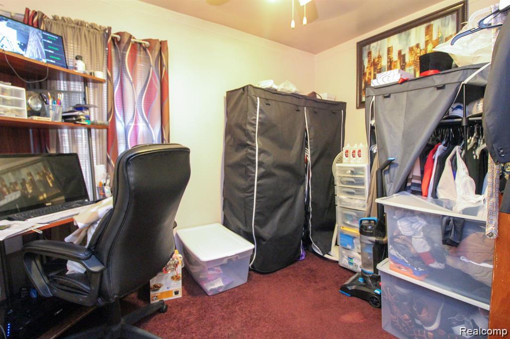 8411 Grandville Avenue Property Photo 21