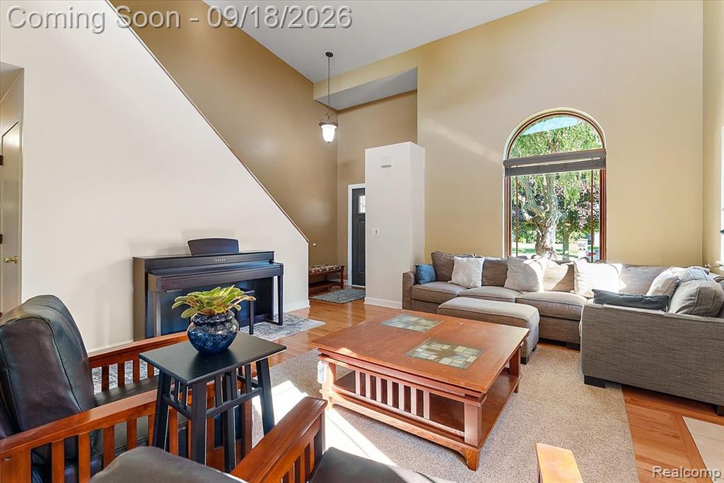 40111 Finley Drive Property Photo 7