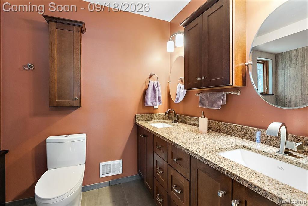 40111 Finley Drive Property Photo 18