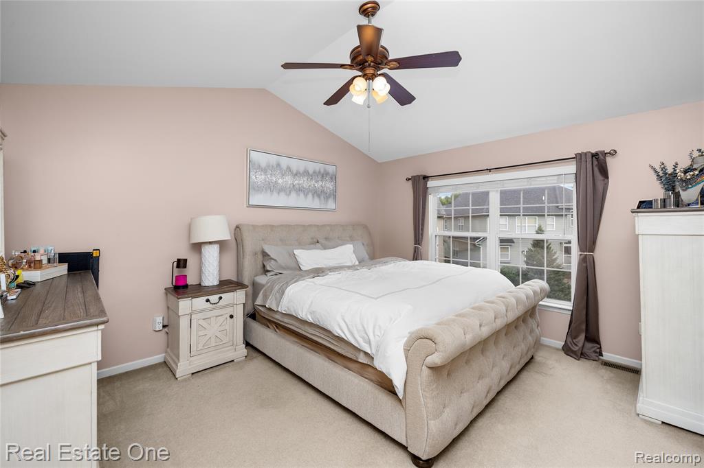 27062 Victoria Road Property Photo 14
