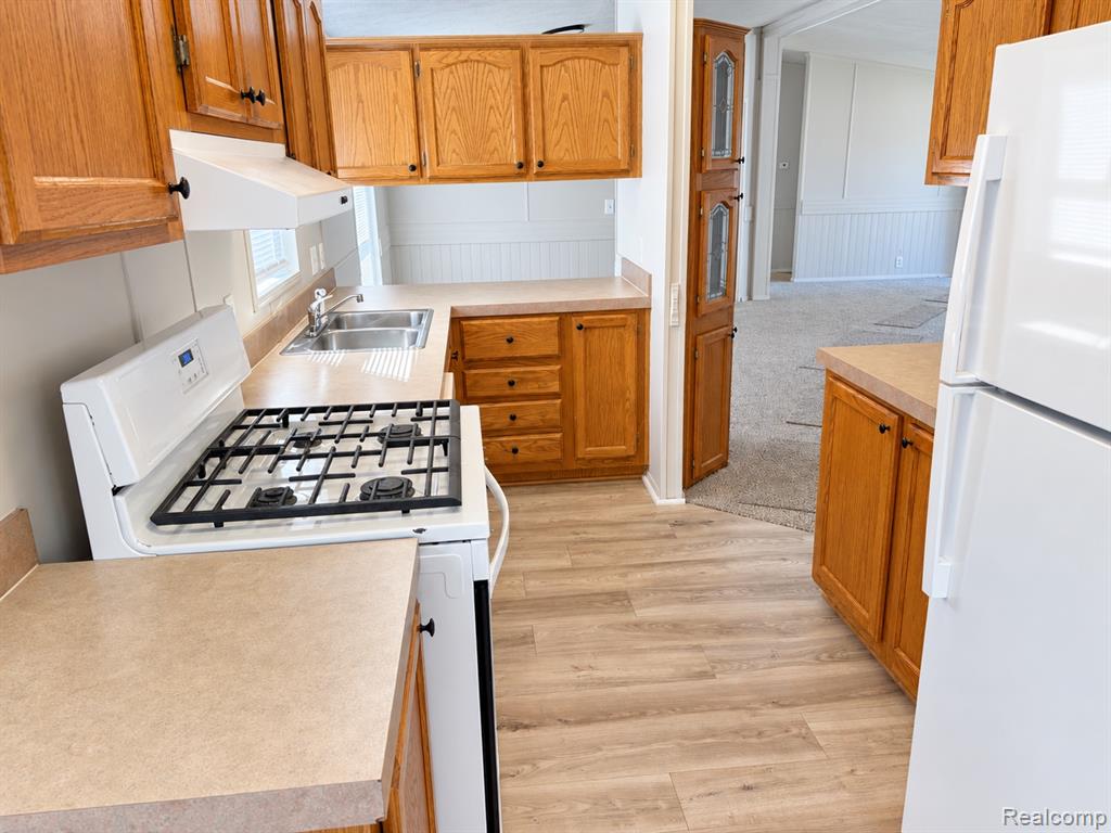 29 Brookfield Property Photo 5