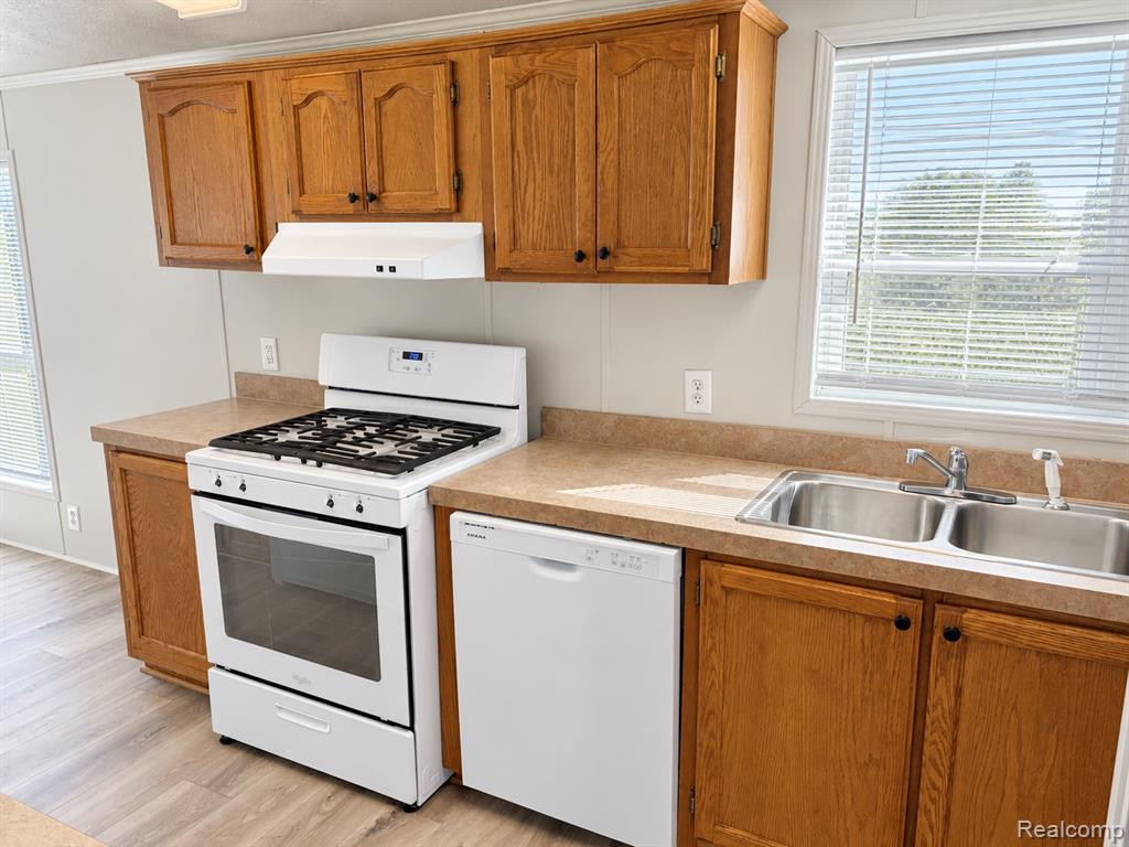 29 Brookfield Property Photo 6