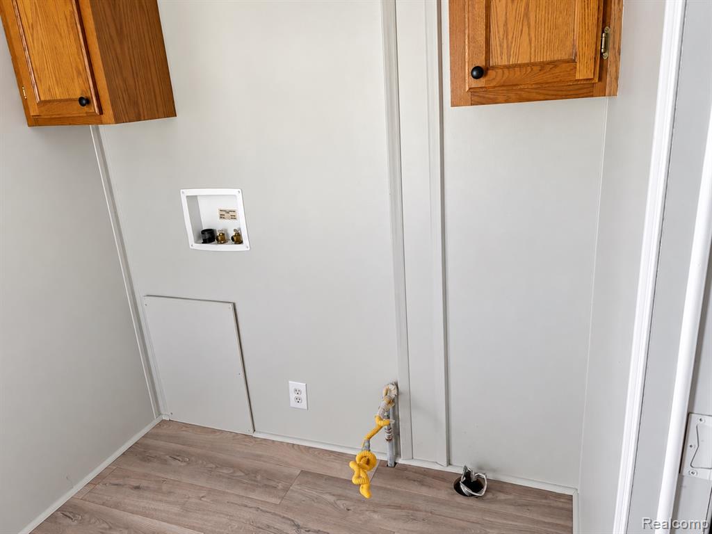 29 Brookfield Property Photo 19