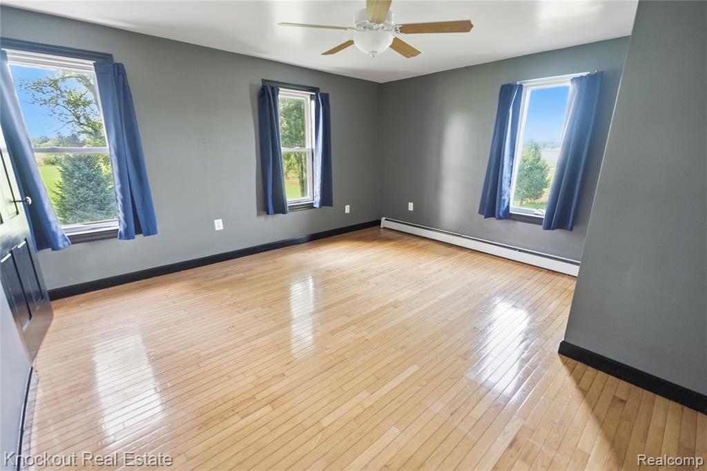 5750 Maple Road Property Photo 24