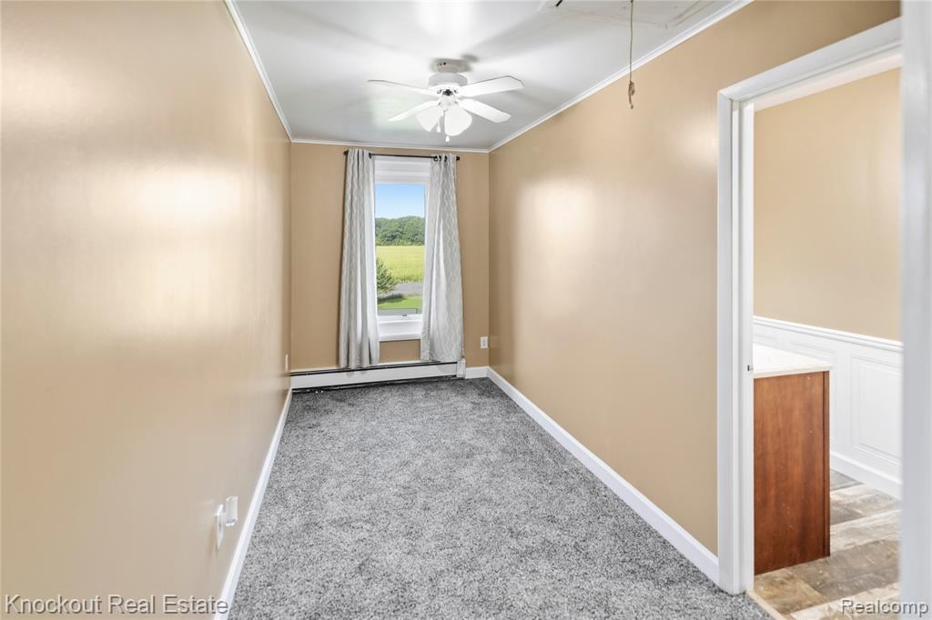 5750 Maple Road Property Photo 28