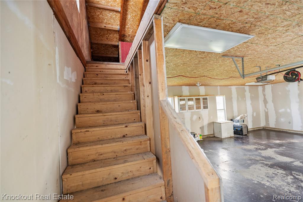 5750 Maple Road Property Photo 45