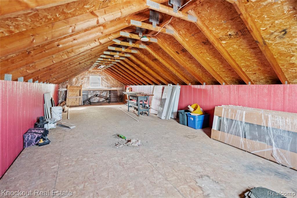 5750 Maple Road Property Photo 46