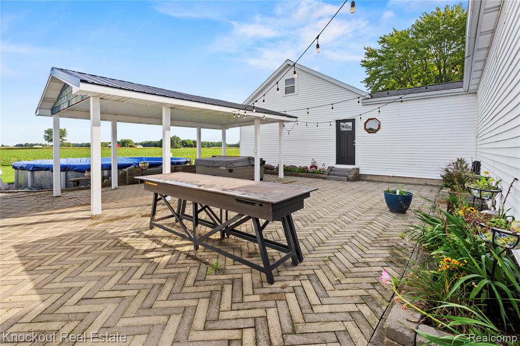 5750 Maple Road Property Photo 48