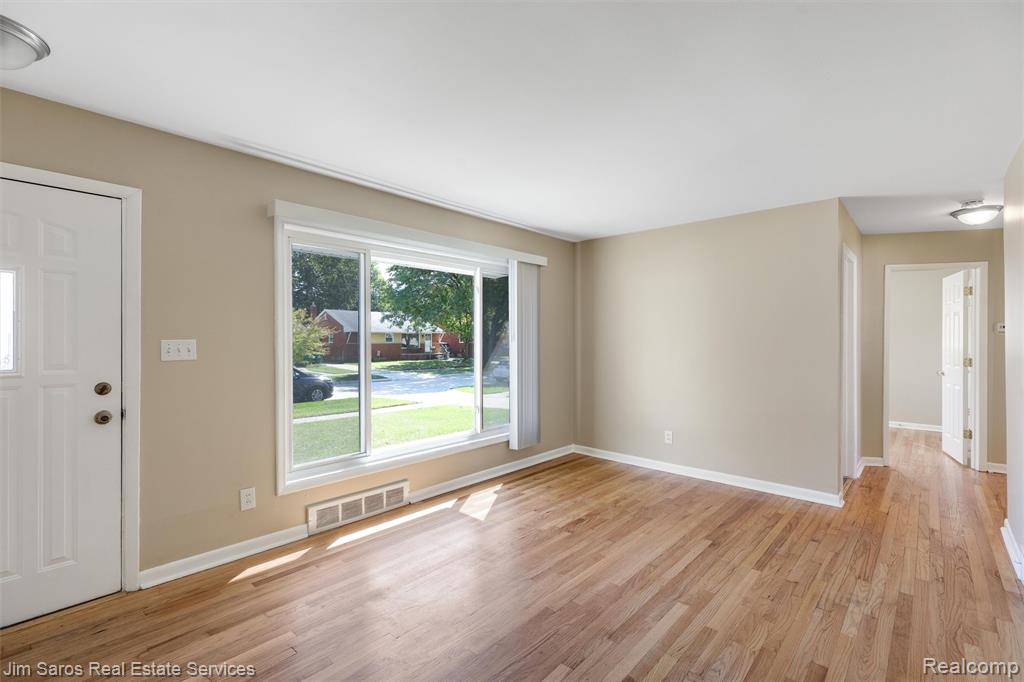 6741 Deering Street Property Photo 3