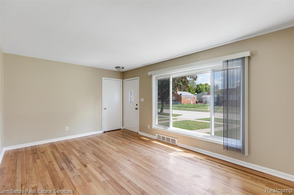 6741 Deering Street Property Photo 4