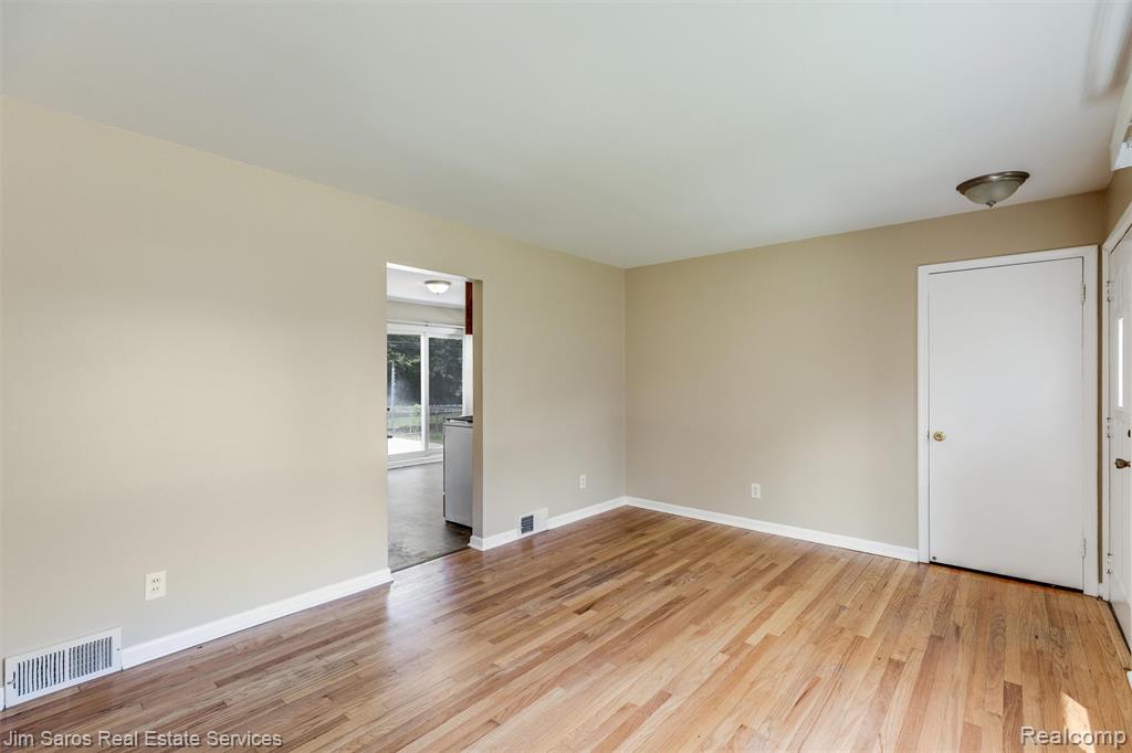 6741 Deering Street Property Photo 11