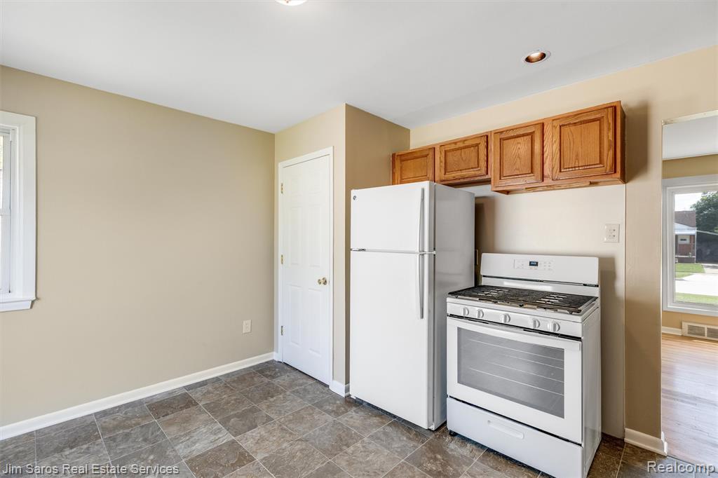 6741 Deering Street Property Photo 15