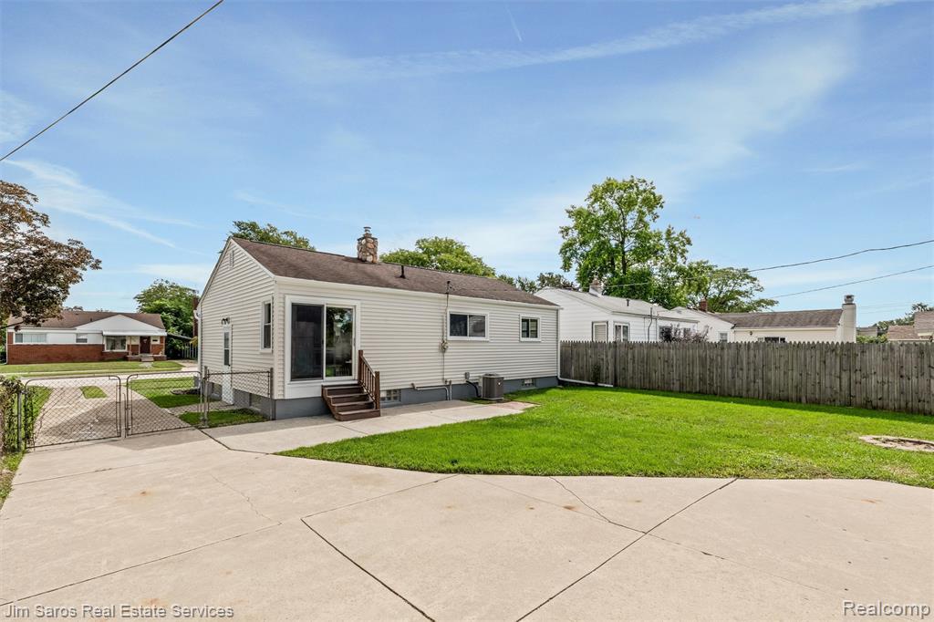 6741 Deering Street Property Photo 22