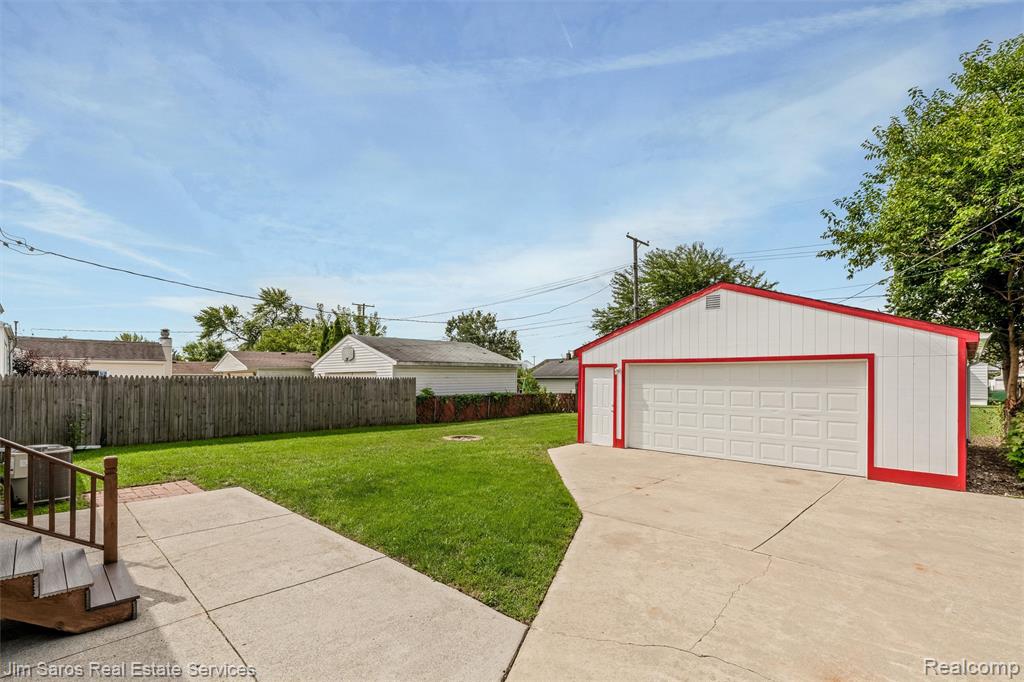 6741 Deering Street Property Photo 23