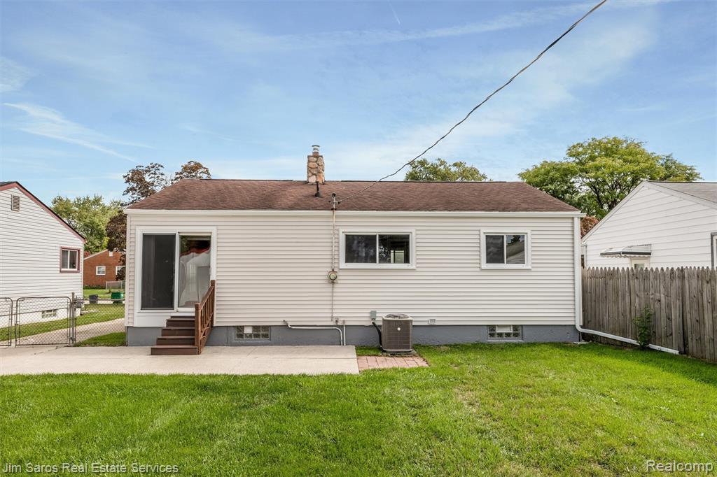 6741 Deering Street Property Photo 28