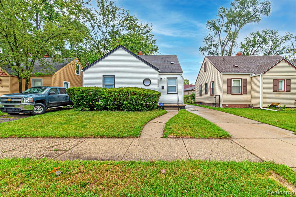 18068 Asbury Park Property Photo 1