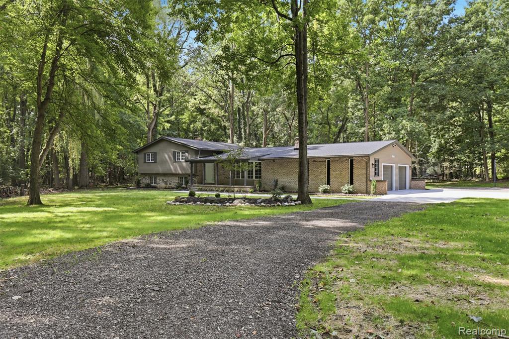47993 9 Mile Road Property Photo 1