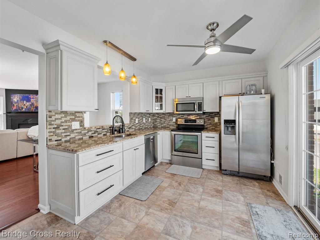 20308 Boardwalk Boulevard Property Photo 6