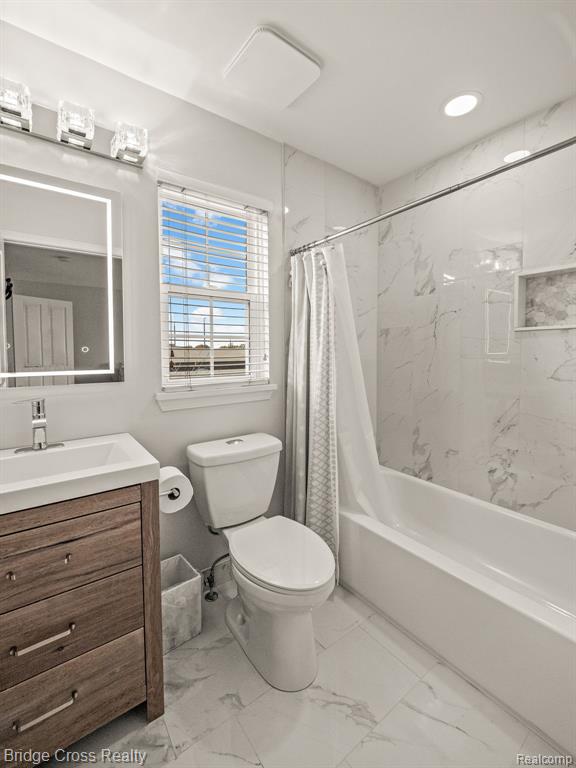 20308 Boardwalk Boulevard Property Photo 28