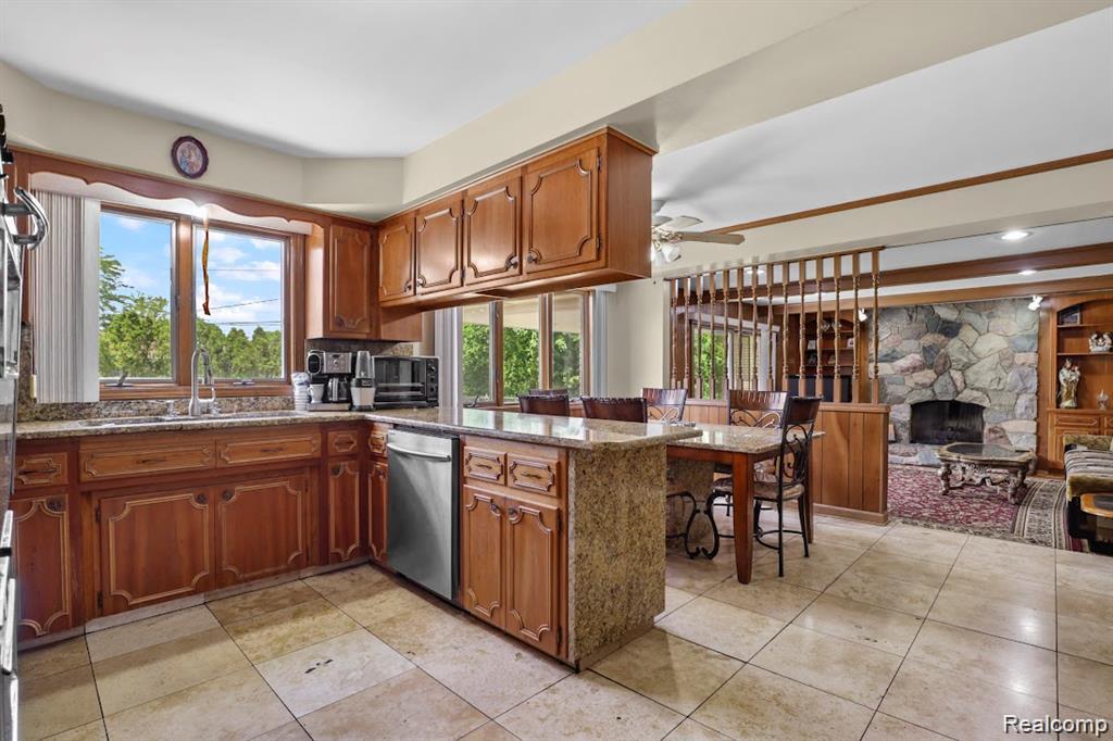26449 Haverhill Property Photo 11