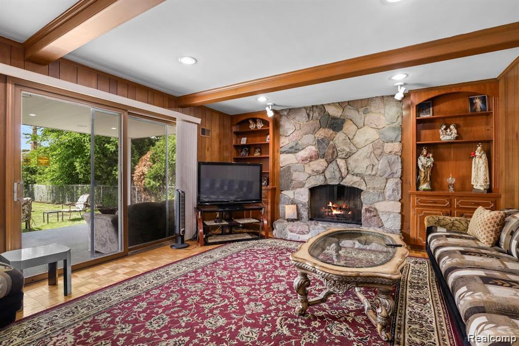 26449 Haverhill Property Photo 22