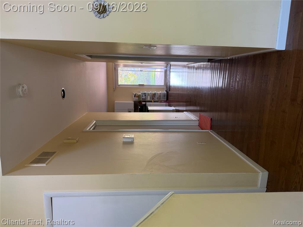 24519 Willowbrook Property Photo 6