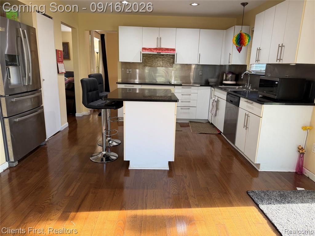24519 Willowbrook Property Photo 15