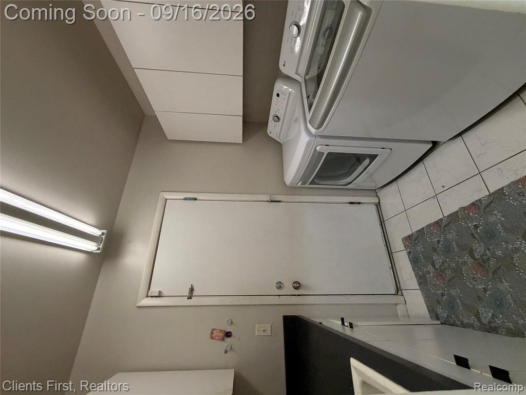 24519 Willowbrook Property Photo 38