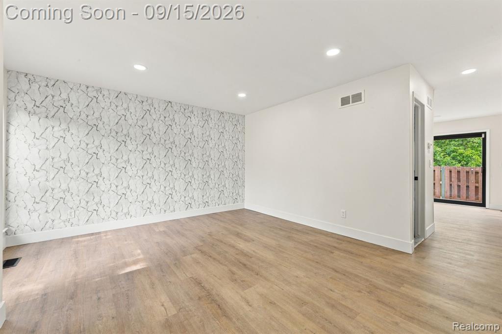 20977 Sherman Avenue Property Photo 6
