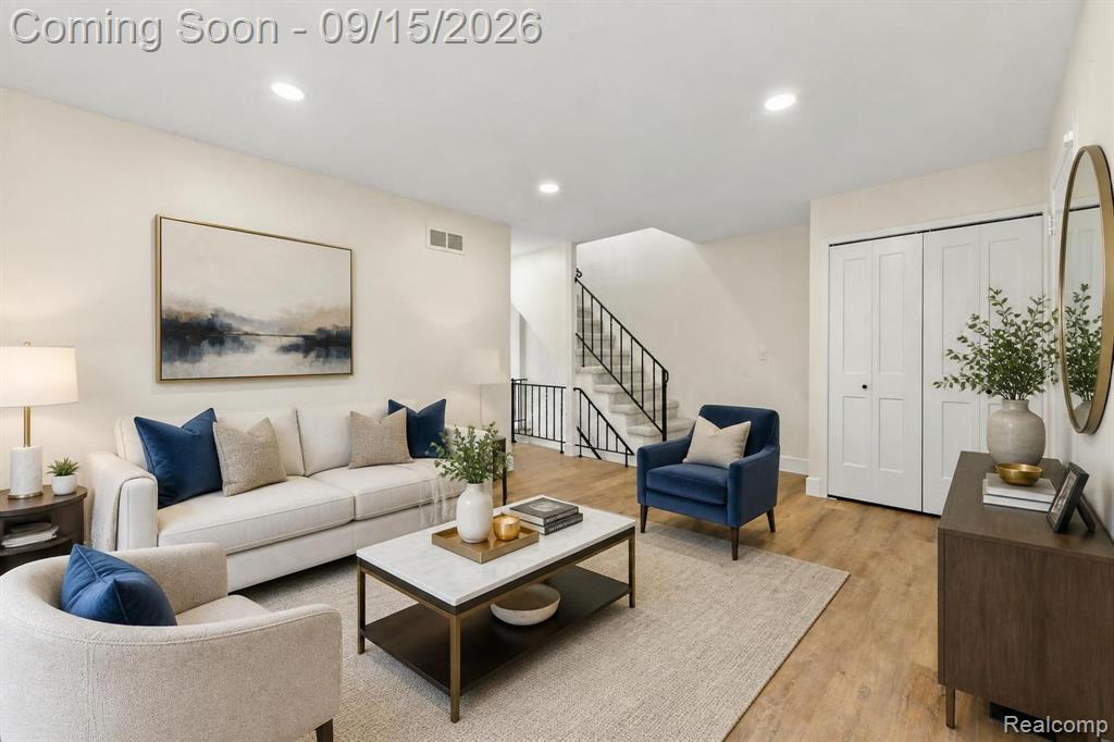 20977 Sherman Avenue Property Photo 8