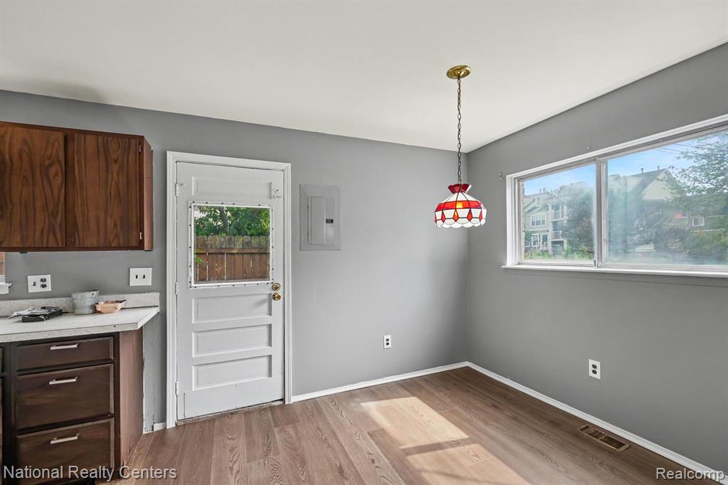 1069 Urbancrest Drive Property Photo 7