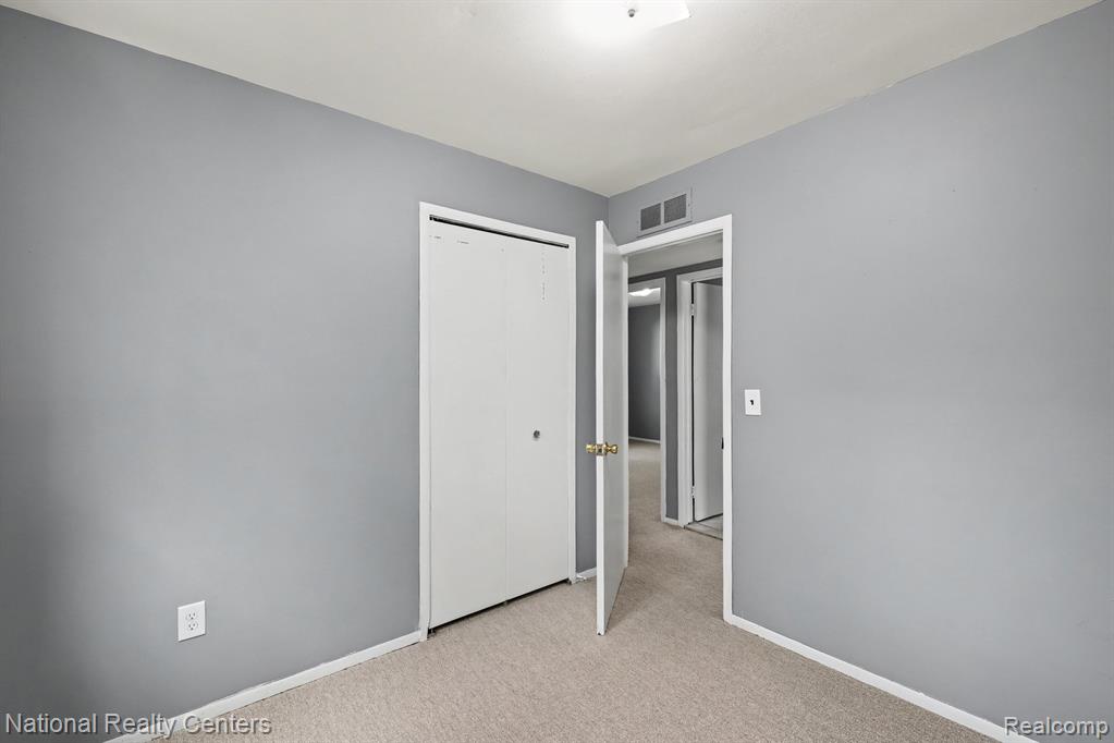1069 Urbancrest Drive Property Photo 12