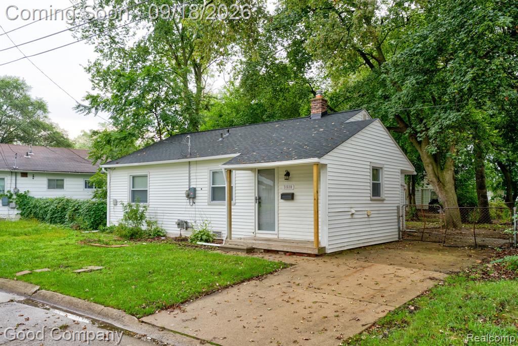 31610 Antrim Court Property Photo 1