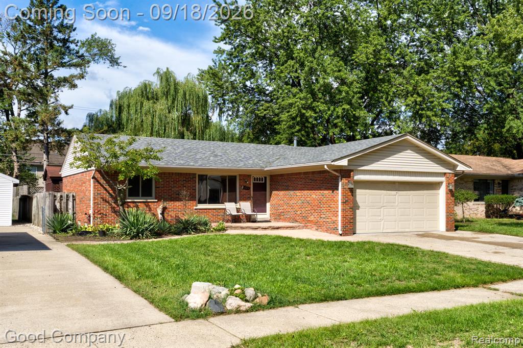 9035 Houghton Street Property Photo 1