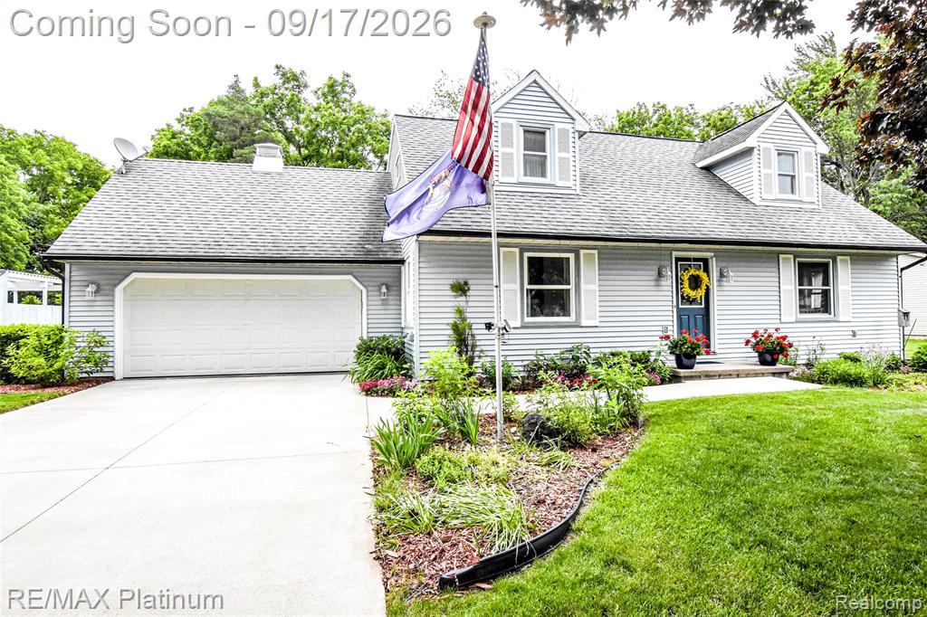1820 Schoolcraft Street Property Photo 1