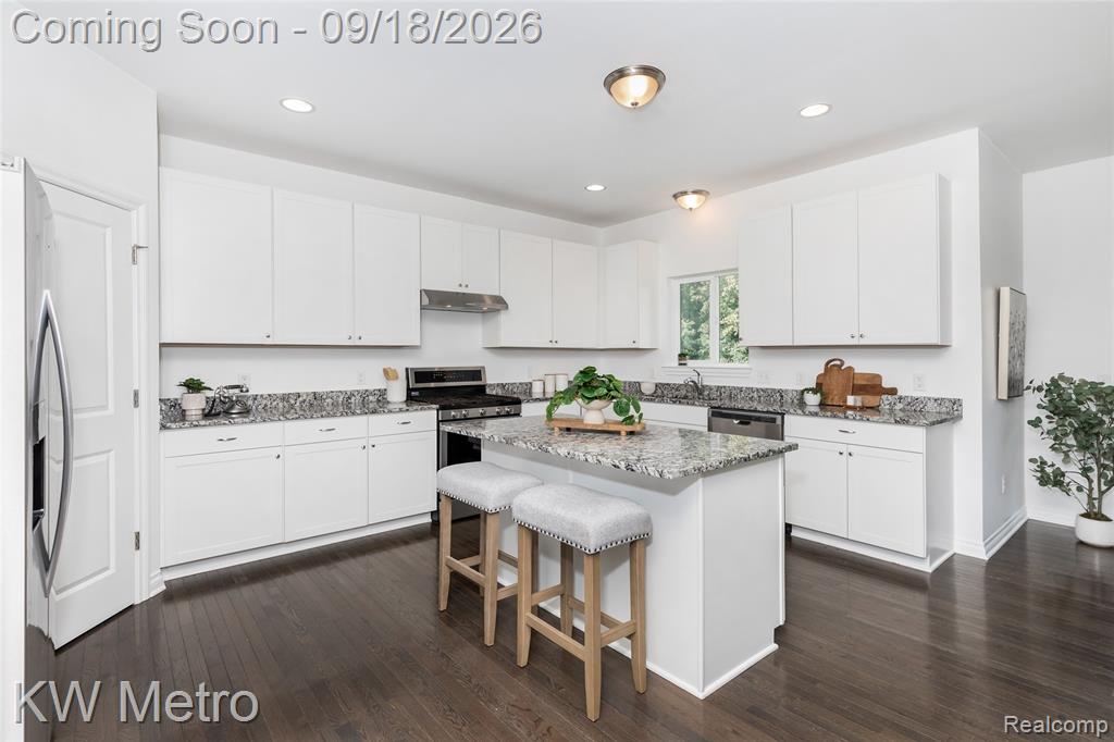 26715 Celtic Drive Property Photo 10