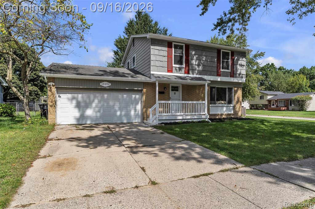 39202 Dillingham Street Property Photo 2