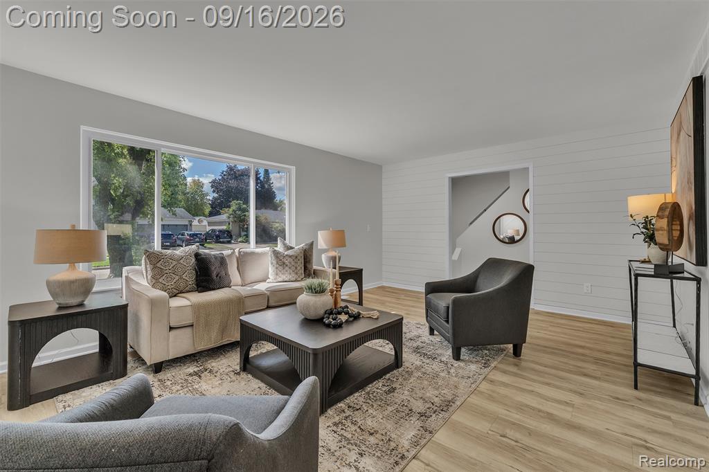 39202 Dillingham Street Property Photo 10