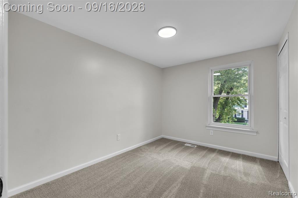 39202 Dillingham Street Property Photo 32