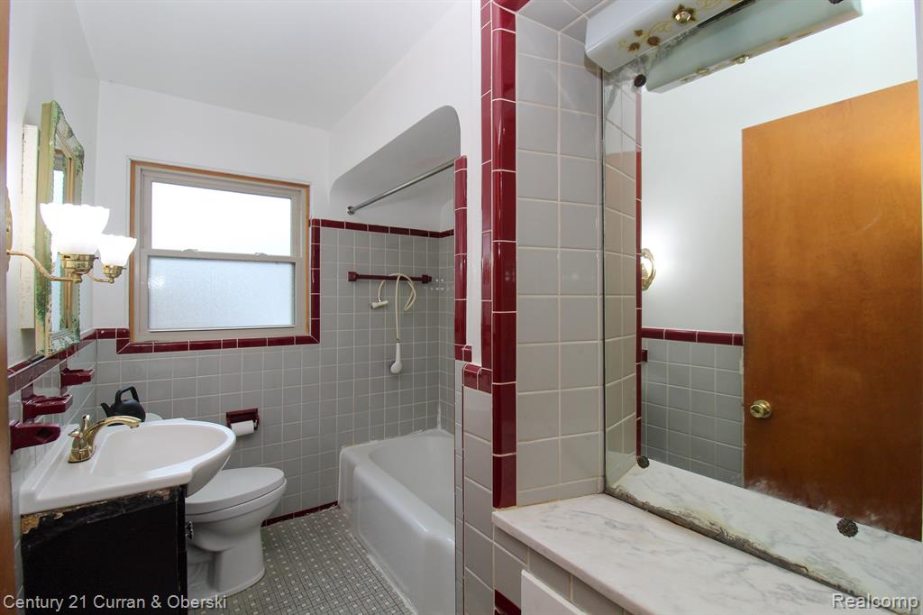 7907 W Morrow Circle Property Photo 9