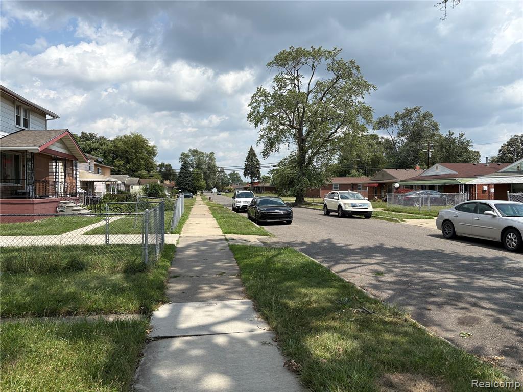 3856 17th Street Property Photo 3
