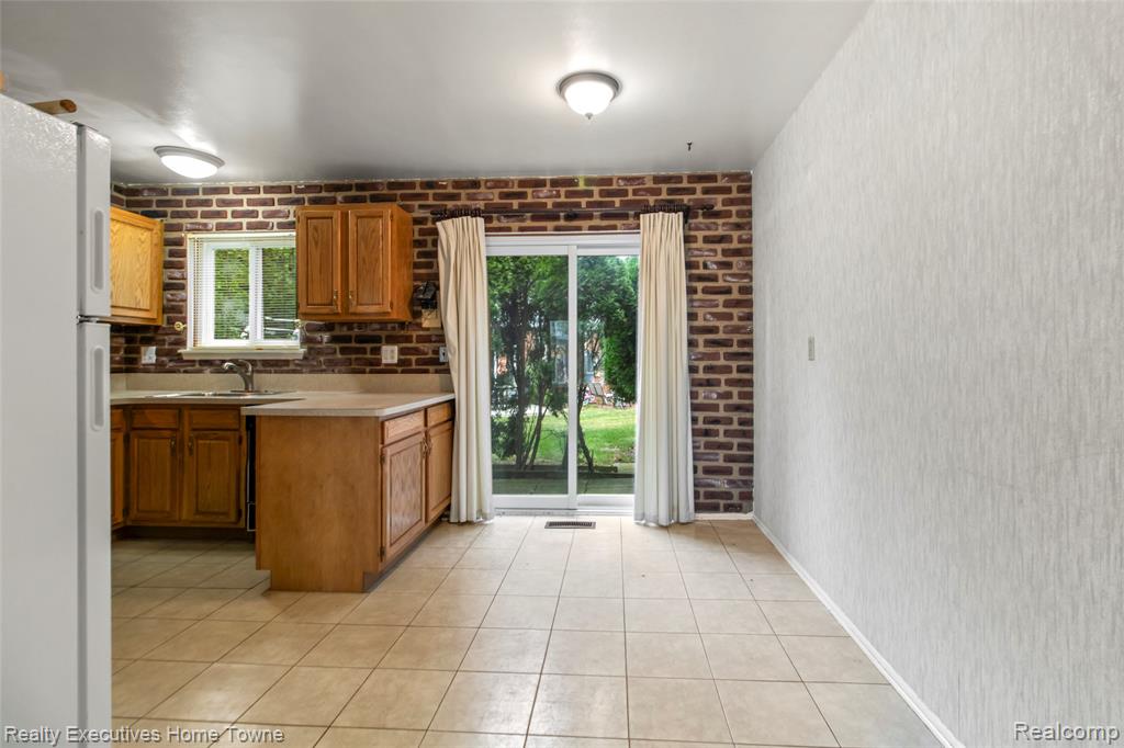 27962 Eastwick Square Property Photo 8