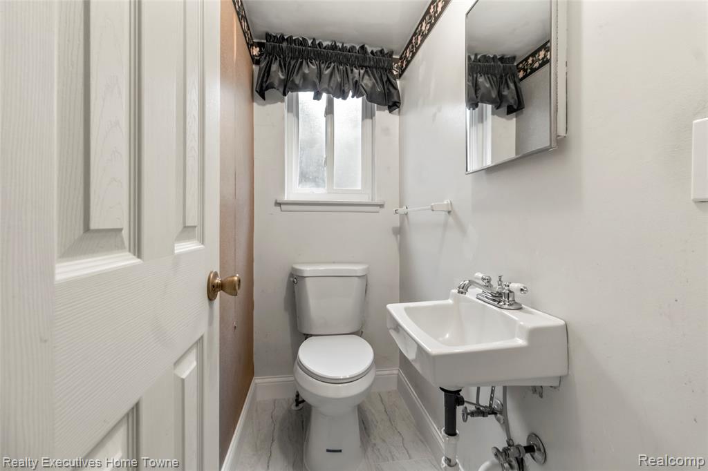 27962 Eastwick Square Property Photo 14