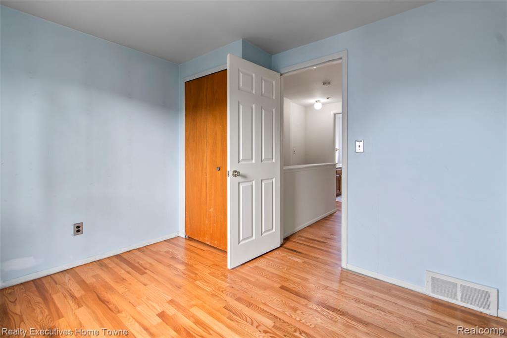 27962 Eastwick Square Property Photo 16