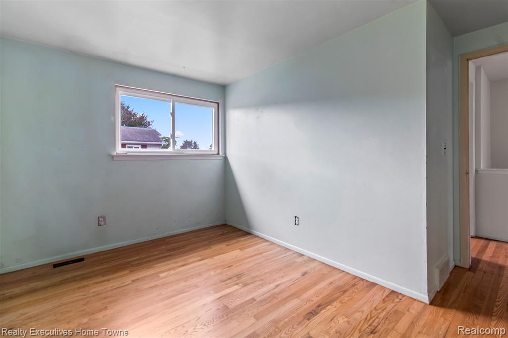 27962 Eastwick Square Property Photo 18