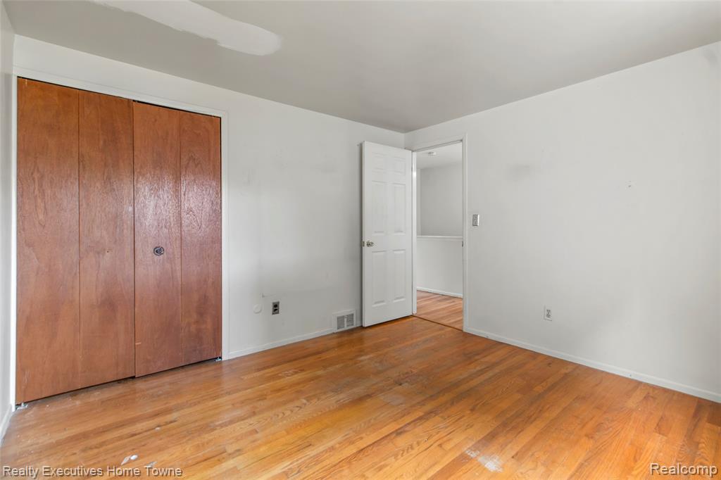 27962 Eastwick Square Property Photo 19