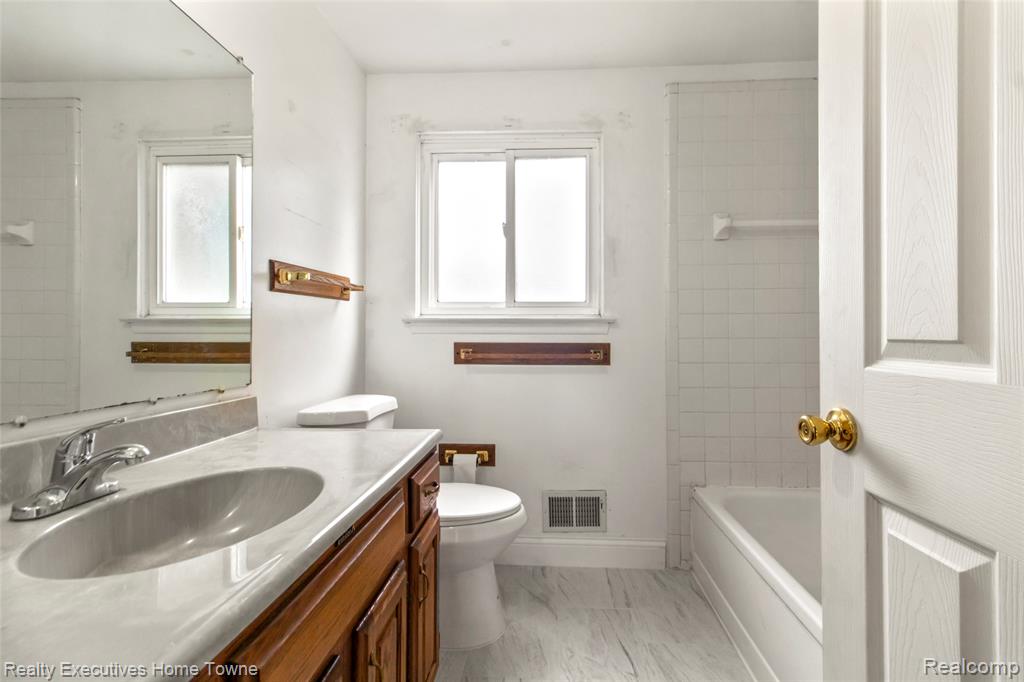 27962 Eastwick Square Property Photo 21