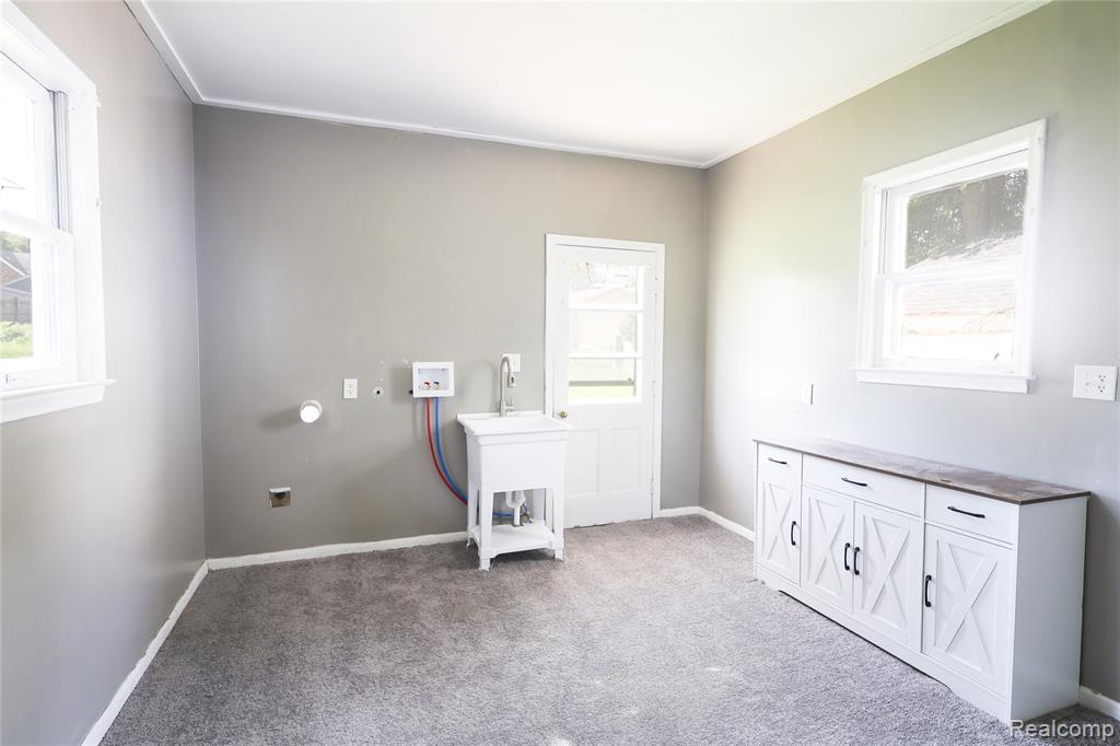 426 E 4th Street Property Photo 20